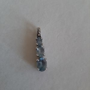 Aquamarine pendant
